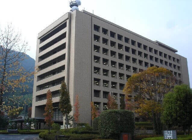 山口県警 不適切交際 20代女性巡査