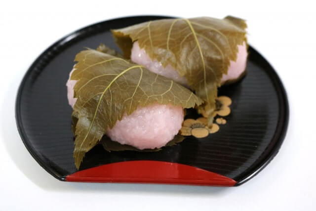 桜餅　葉っぱ　食べる割合
